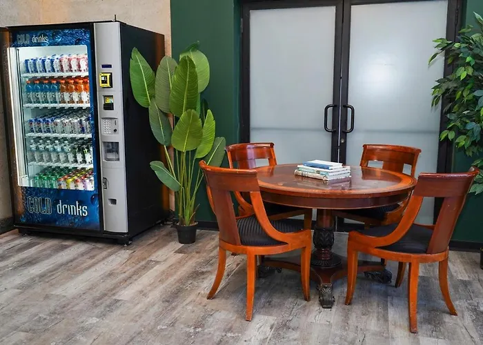 Apartment Mccormick 3br/2ba Luxury For Up To 8 Guests With Optional Parking And Gym Access Chicago
