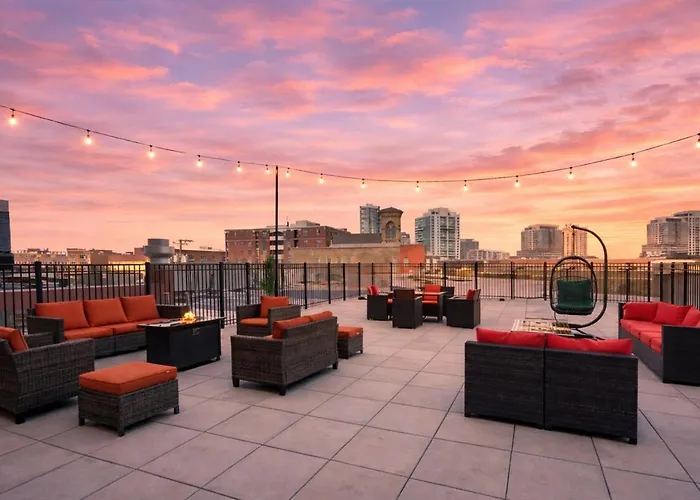 Mccormick 3br/2ba Luxury For Up To 8 Guests With Optional Parking And Gym Access * Chicago