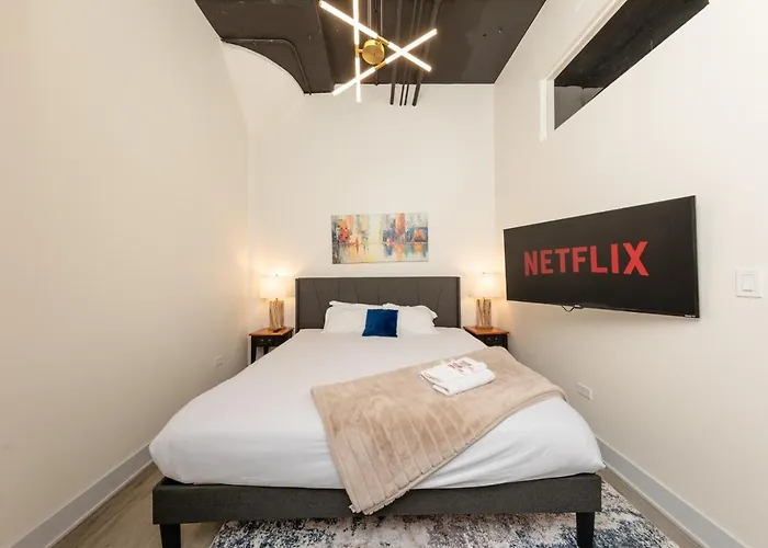 Mccormick 3br/2ba Luxury For Up To 8 Guests With Optional Parking And Gym Access Apartment *