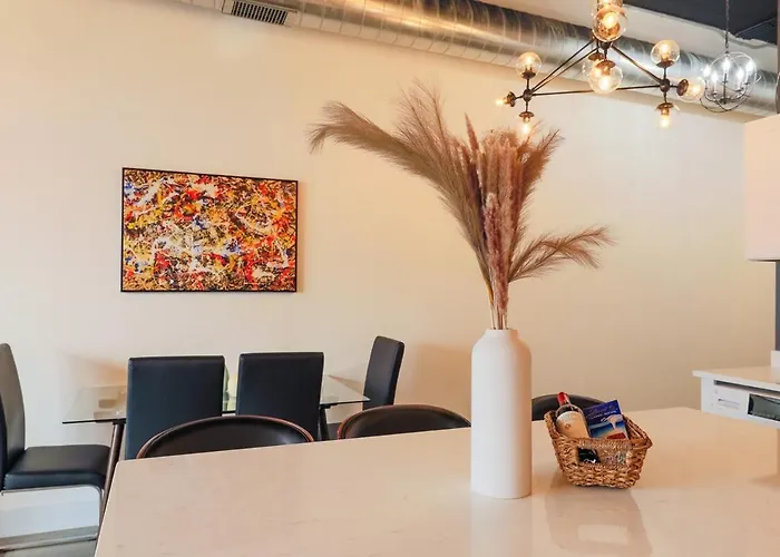 Apartment Mccormick 3br/2ba Luxury For Up To 8 Guests With Optional Parking And Gym Access Chicago
