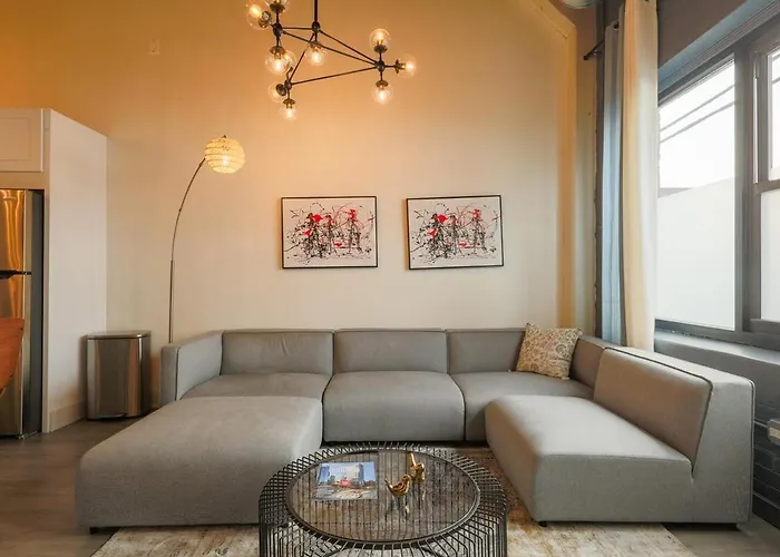 Mccormick 3br/2ba Luxury For Up To 8 Guests With Optional Parking And Gym Access Apartment Chicago