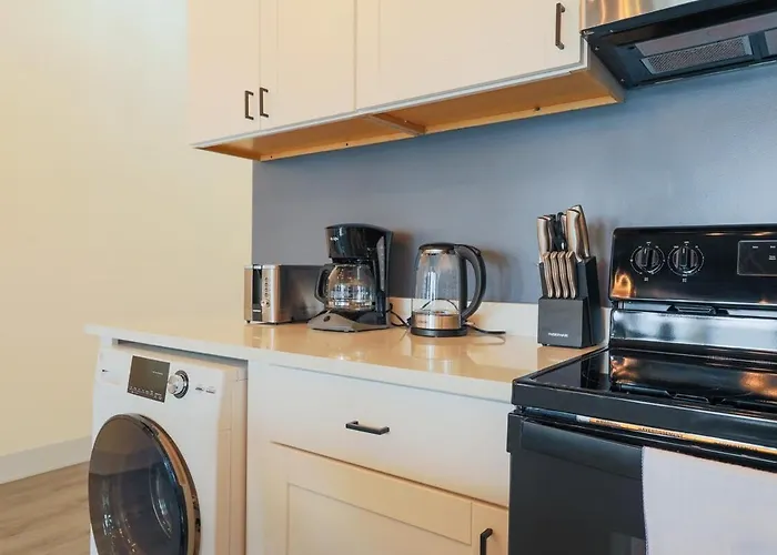 Mccormick 3br/2ba Luxury For Up To 8 Guests With Optional Parking And Gym Access Apartment *