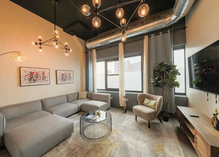 Mccormick 3br/2ba Luxury For Up To 8 Guests With Optional Parking And Gym Access * Chicago
