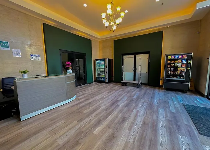Apartment Mccormick 3br/2ba Luxury For Up To 8 Guests With Optional Parking And Gym Access *